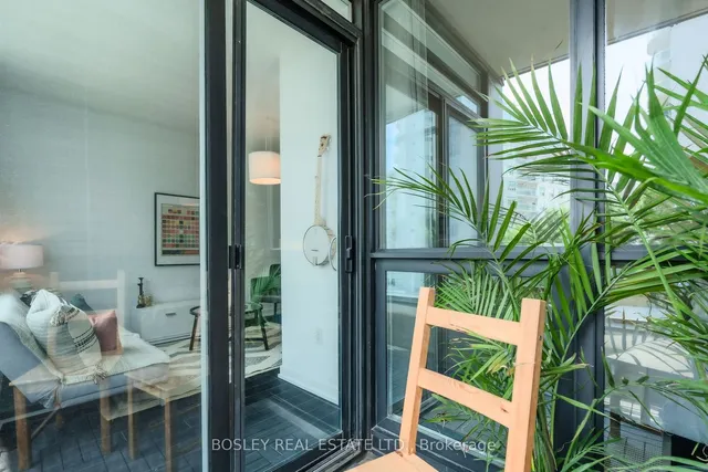 Additional image 26 of 38 Dan Leckie Way Unit 316