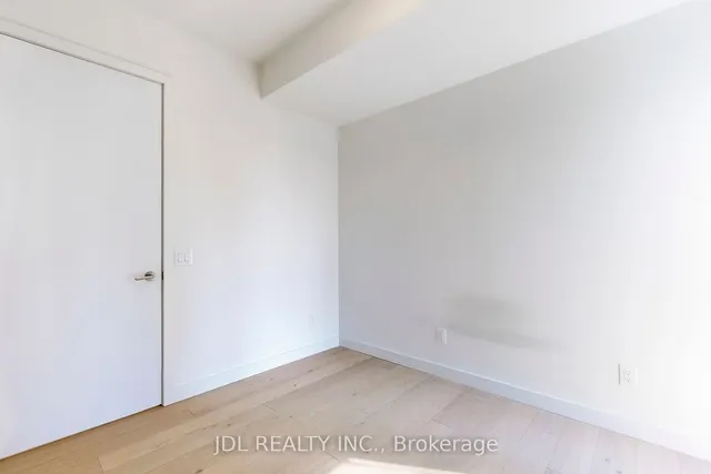 Additional image 14 of 81 Wellesley St Unit 403