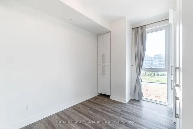 Additional image 13 of 15 Baseball Pl Unit 715