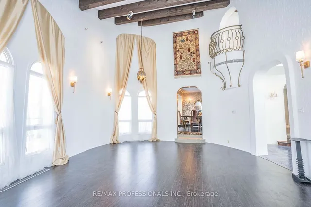 Additional image 17 of 395 Markland Dr