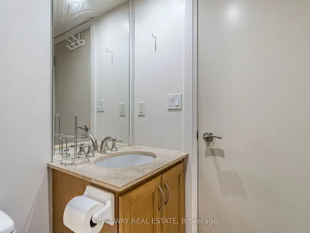 Additional image 33 of 2737 Keele St Unit 809