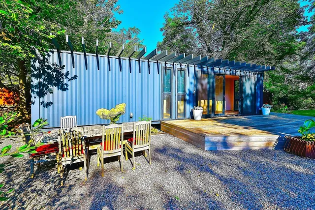 Additional image 25 of 372 Old Yonge St