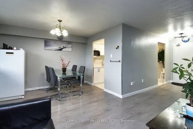 Additional image 4 of 5 Frith Rd Unit 410