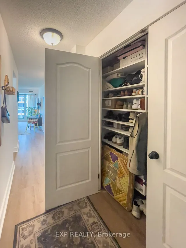 Additional image 3 of 2111 Lakeshore Blvd Unit 501