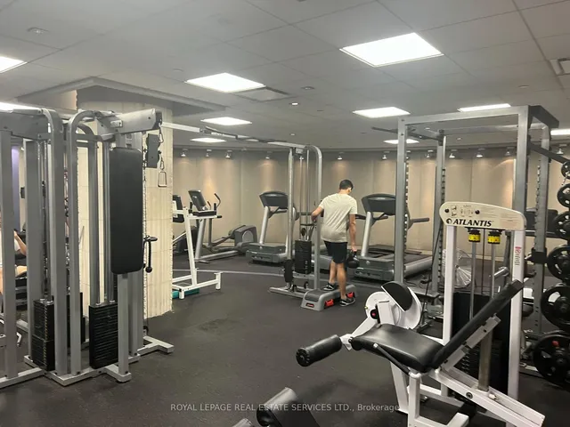 Additional image 10 of 38 Elm St Unit 811