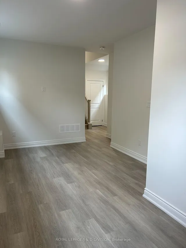 Additional image 18 of 19 Lambton Ave