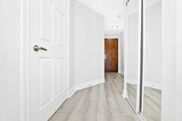 Additional image 15 of 763 BAY St Unit 4211