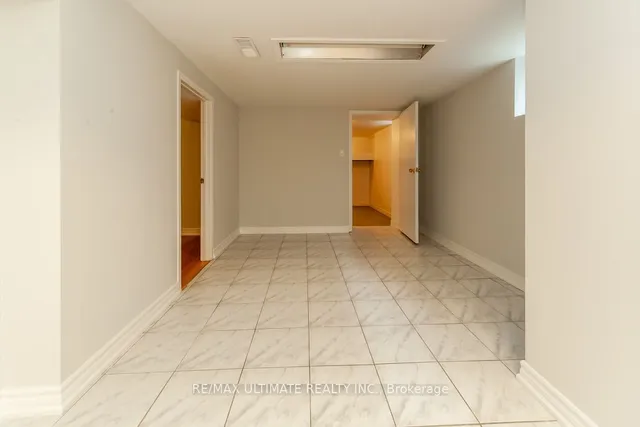 Additional image 19 of 421 Grace St