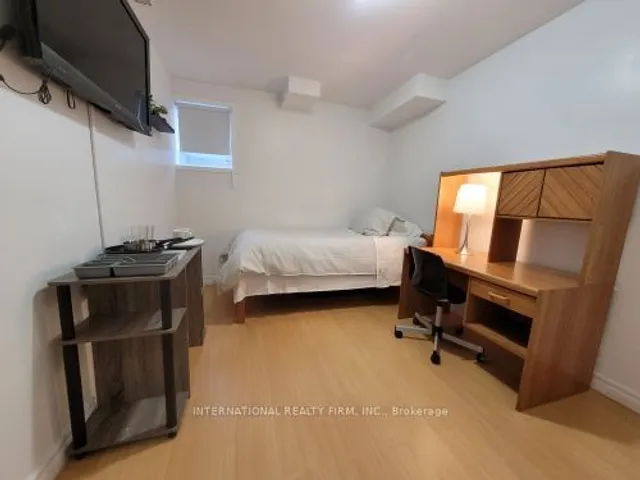 Additional image 16 of 23 Hackett Ave