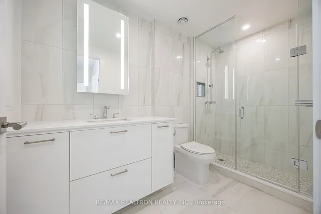 Additional image 34 of 30 Inn On The Park Dr Unit 1510