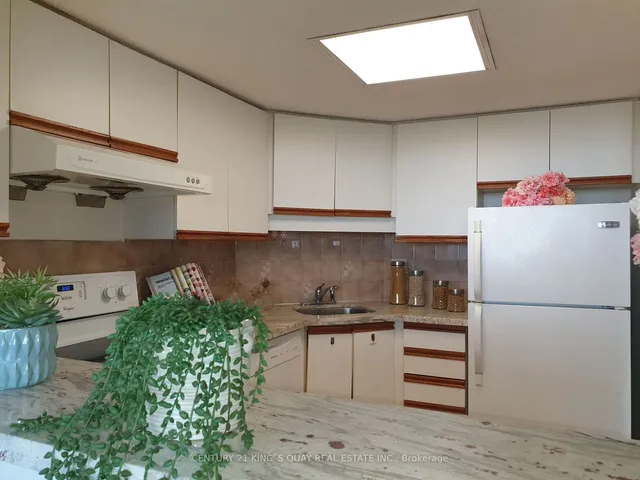 Additional image 8 of 160 Alton Towers Circ Unit 1107