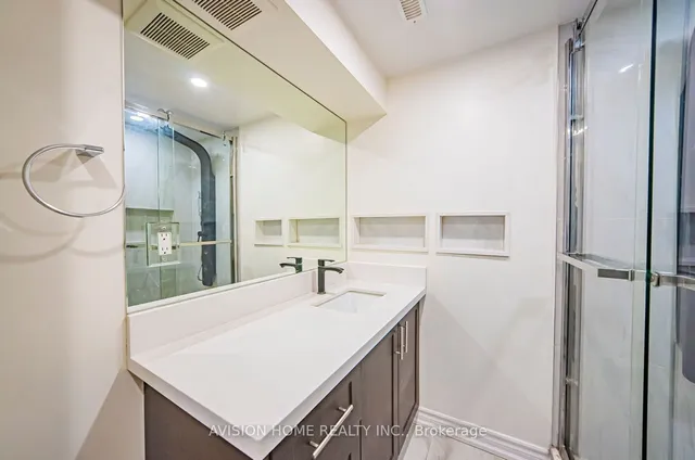 Additional image 27 of 48 Kenhatch Blvd