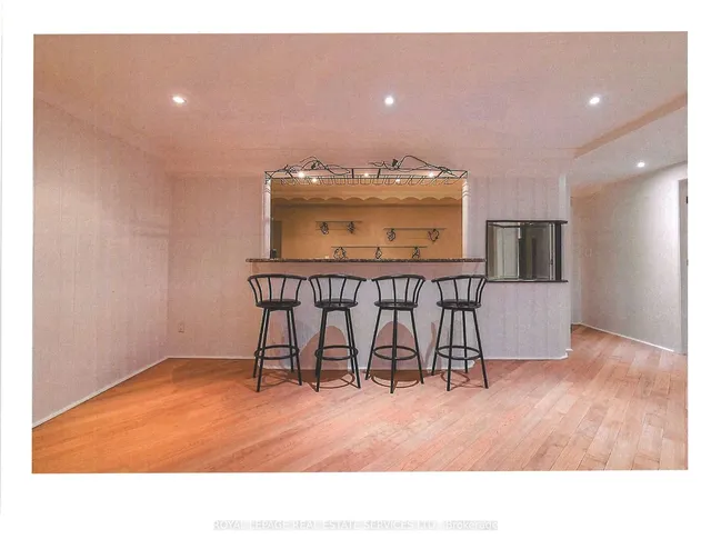 Additional image 27 of 2 Stinson Circ