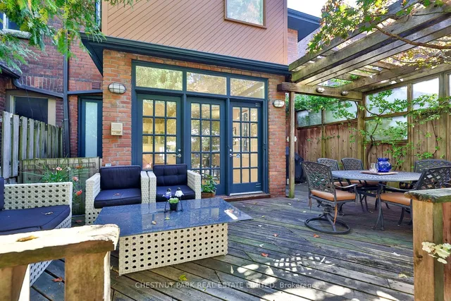 Additional image 30 of 136 Farnham Ave