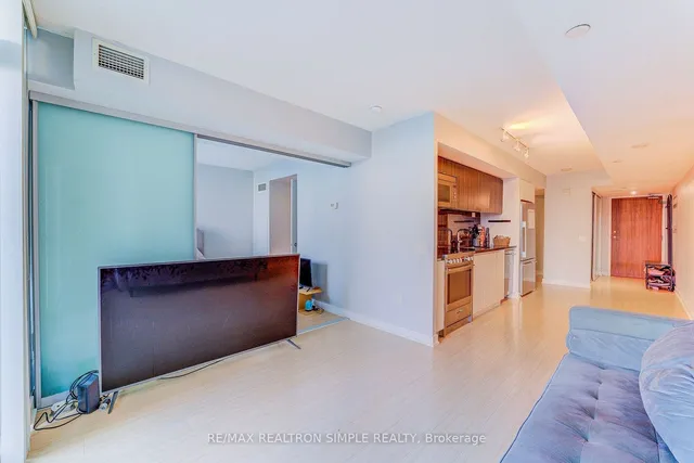 Additional image 11 of 85 Queen's Wharf Rd Unit 802