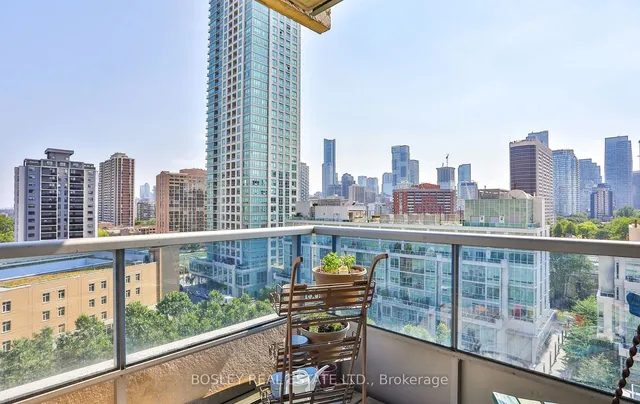 Additional image 17 of 500 Sherbourne St Unit 809