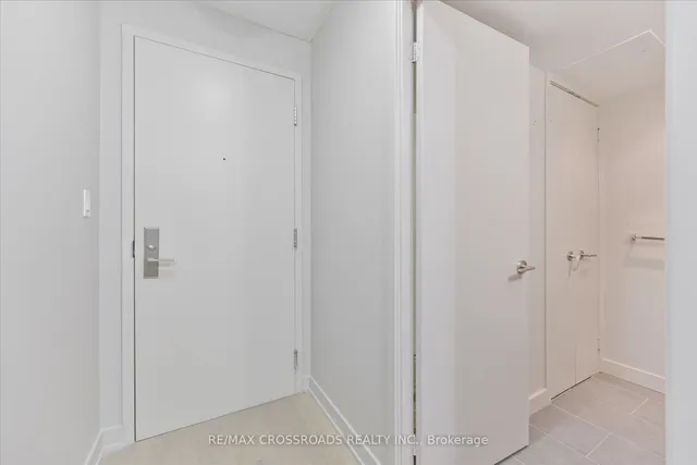 Additional image 6 of 126 Simcoe St Unit 506