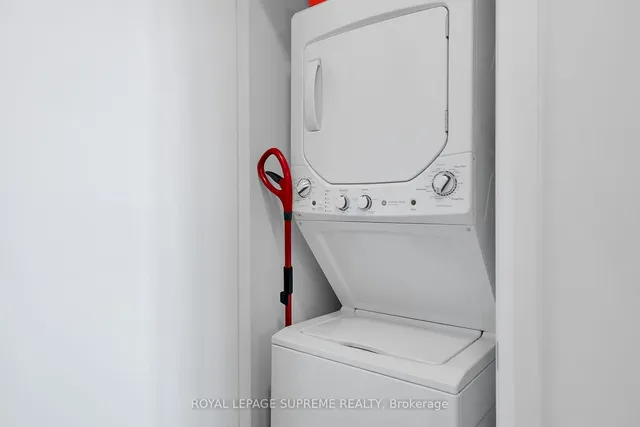 Additional image 36 of 4208 Dundas St Unit 215