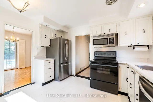 Additional image 14 of 12 Arlene Cres