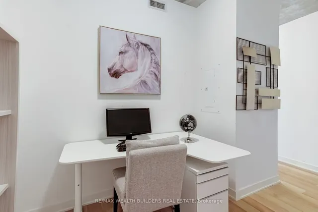 Additional image 16 of 210 Simcoe St Unit 1706