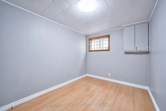 Additional image 33 of 3 Moira Ave