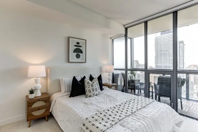 Additional image 21 of 110 Charles St Unit 3106