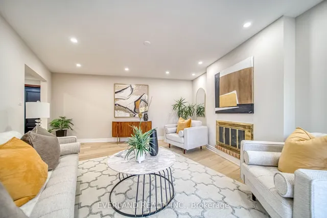 Additional image 9 of 8 Elliotwood Crt