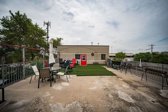 Additional image 5 of 240 Pellatt Ave