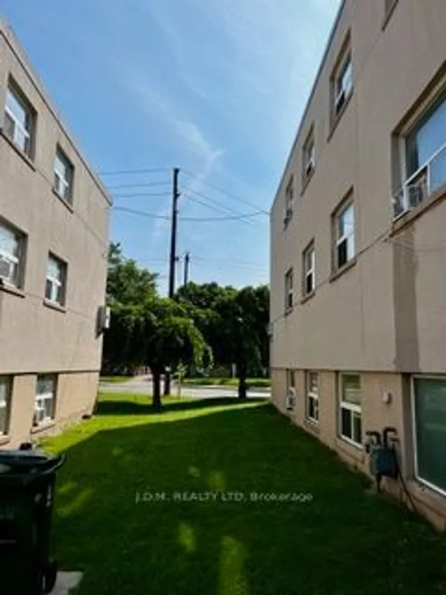 Additional image 14 of 2422 Keele St