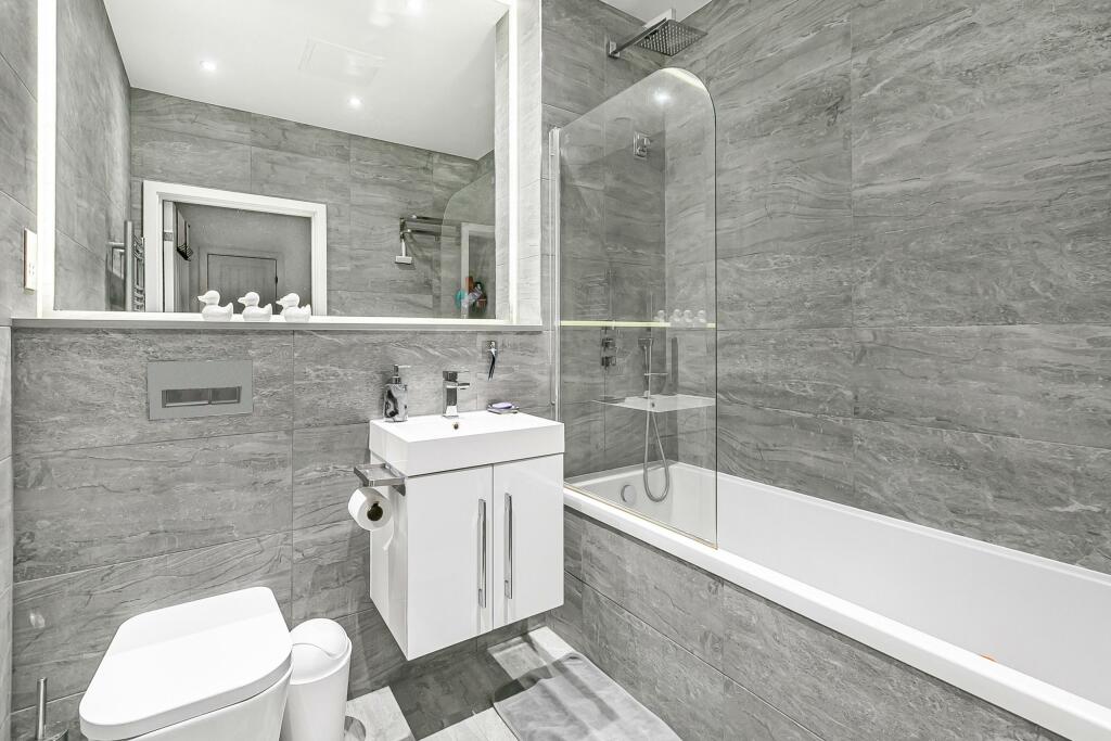 Additional image 7 of Ziggurat House, St Albans, AL1