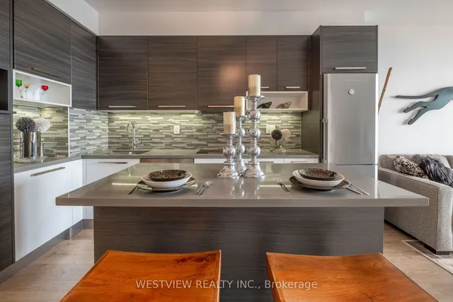 Additional image 7 of 36 Park Lawn Rd Unit 4102