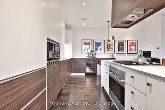 Additional image 6 of 222 Manning Ave Unit A