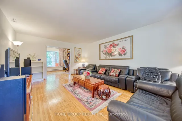 Additional image 6 of 20 Zircon Crt