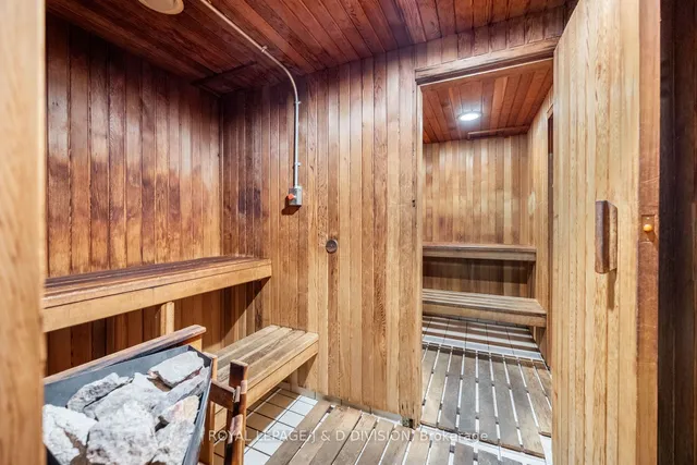 Additional image 22 of 25 Grenville St Unit 1001