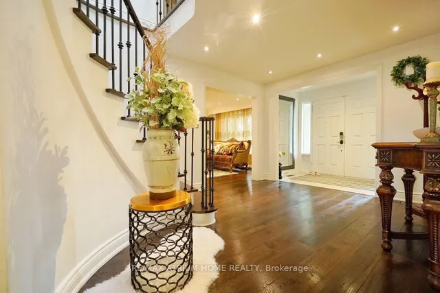 Additional image 12 of 8 Medalist Rd