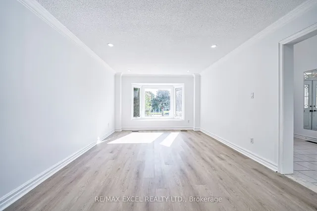Additional image 12 of 66 Dempster St