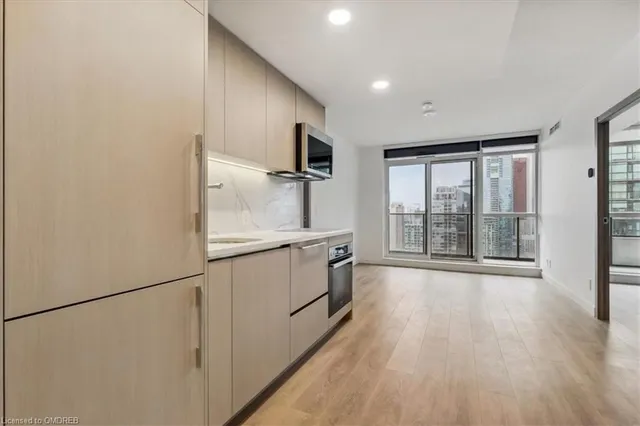 Additional image 11 of 38 Widmer St Unit 4302