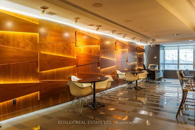 Additional image 36 of 39 Sherbourne St Unit 706