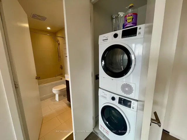 Additional image 12 of 159 Dundas St Unit 3204