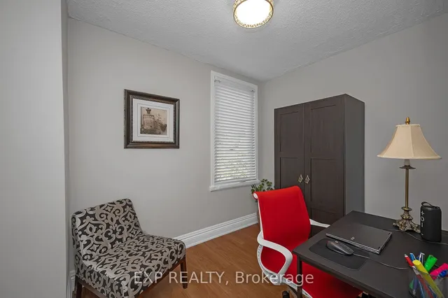 Additional image 16 of 102 Manning Ave