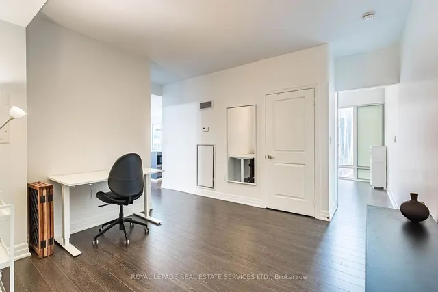 Additional image 3 of 8 The esplanade Unit 1302