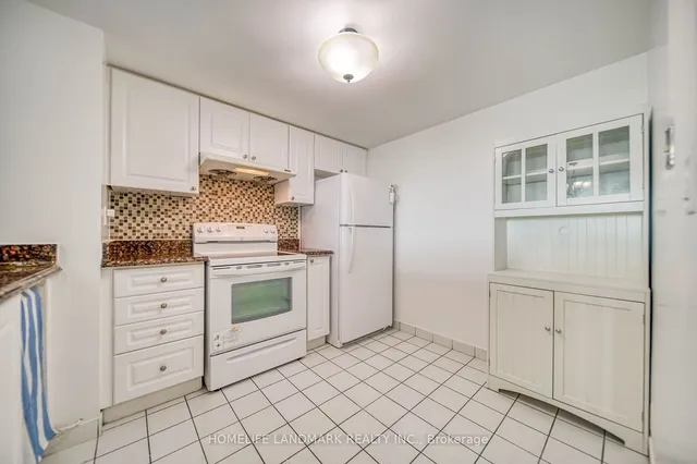 Additional image 7 of 18 Lee Centre Dr Unit 1009