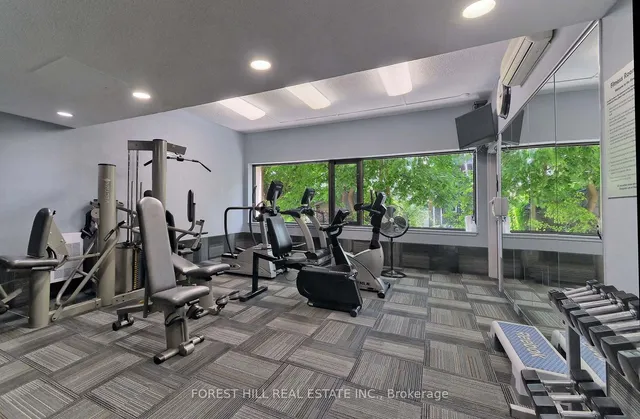 Additional image 29 of 449 Walmer Rd Unit 902