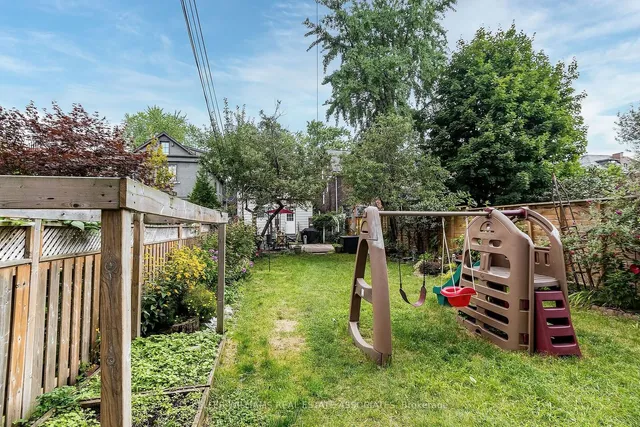 Additional image 40 of 25 Boustead Ave