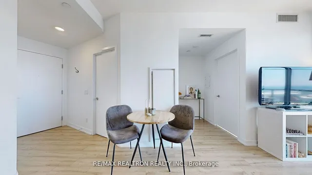 Additional image 16 of 135 East Liberty St Unit 2012