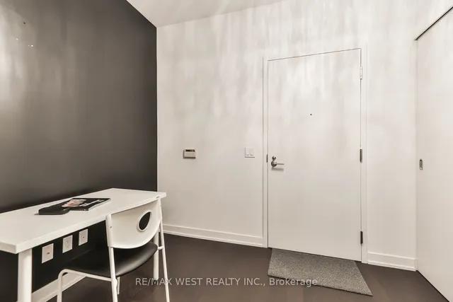 Additional image 4 of 1030 King St Unit 431