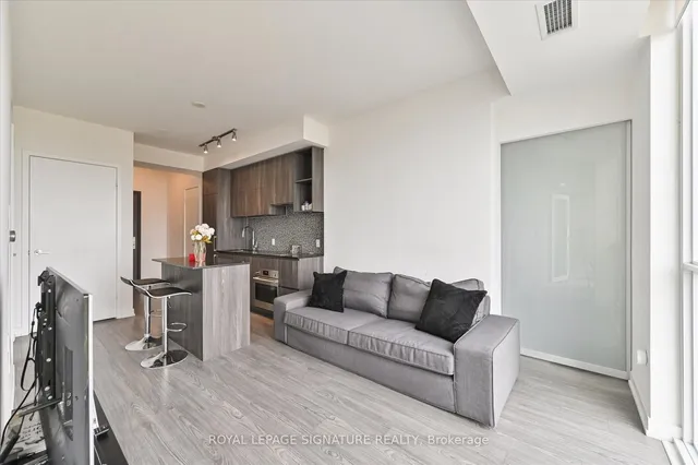 Additional image 10 of 1 Yorkville Ave Unit 4309