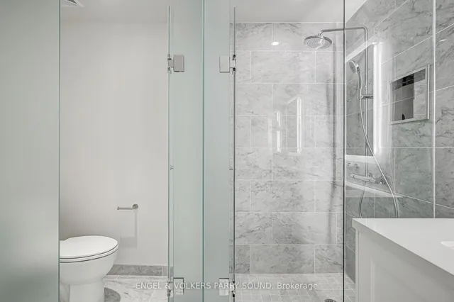 Additional image 33 of 118 Merchants' Wharf Unit 104