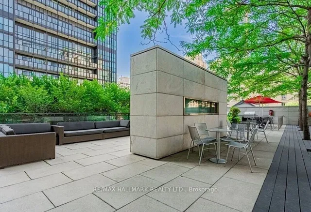 Additional image 5 of 110 Charles St Unit 2310