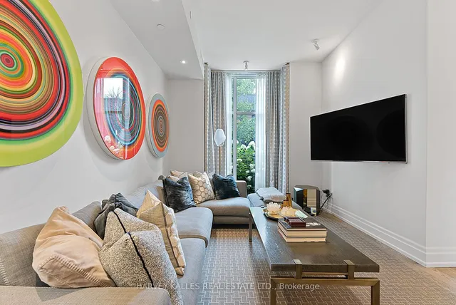 Additional image 4 of 127 Pears Ave Unit TH1